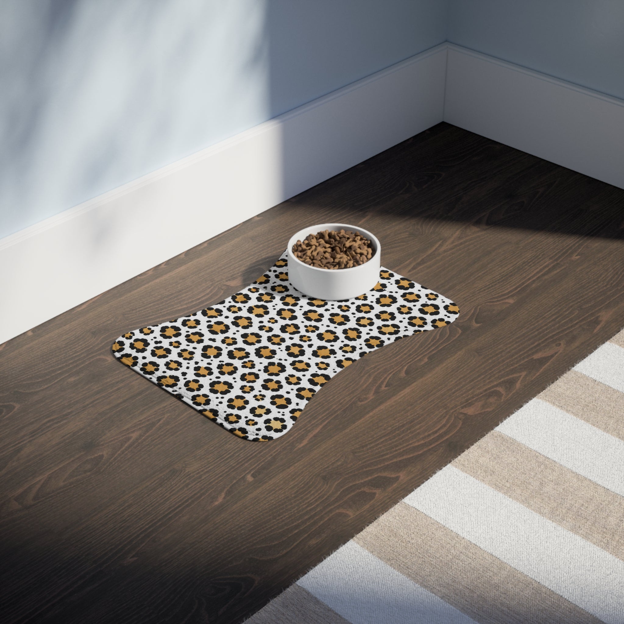 Leopard Print Pet Feeding Mat — Non-Slip Bone-Shaped Cat & Dog Placemat